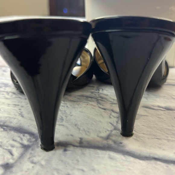 Coach black patent heels Hazel sz 7.5 M. In original box - Picture 7 of 7